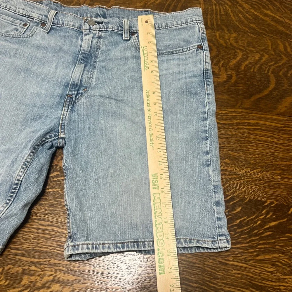 Levi's 405 Denim Shorts Mens 38 Light Wash Blue Regular Fit Stretch 39864-0058
